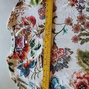 Johnny was t-shirt extra small